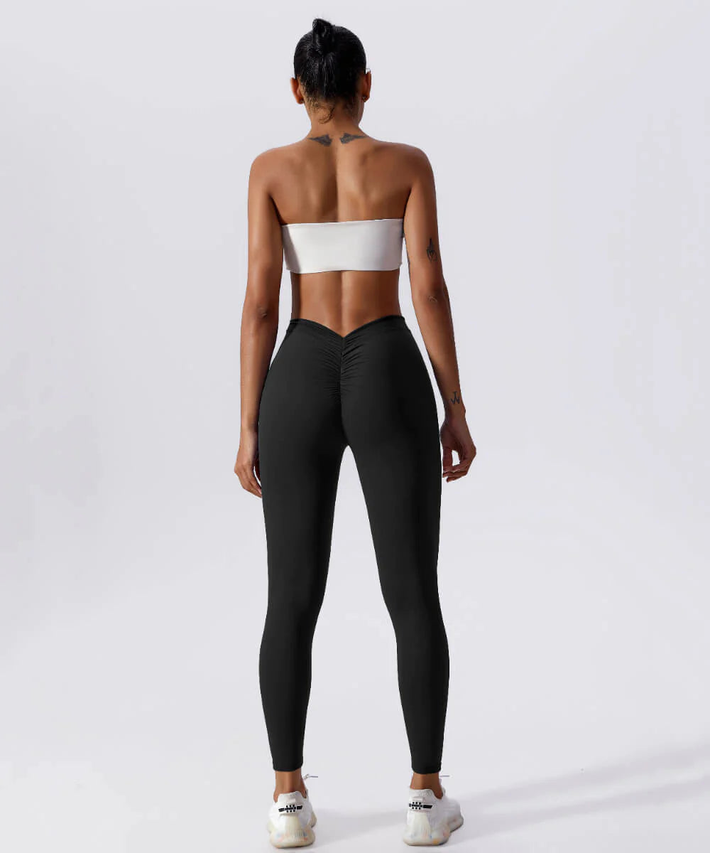 Einfarbige Leggings mit V-Ausschnitt und Po-Lift-Naht 