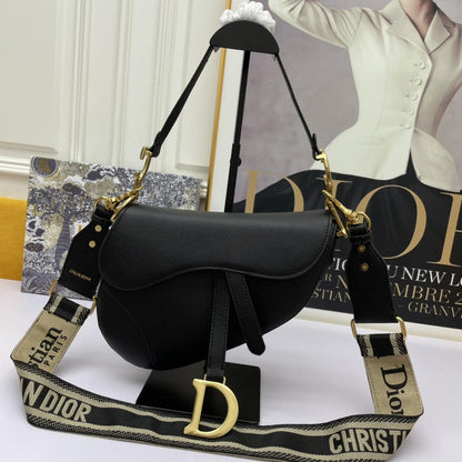 DIVINA SADDLE BAG (2 LEASHES)