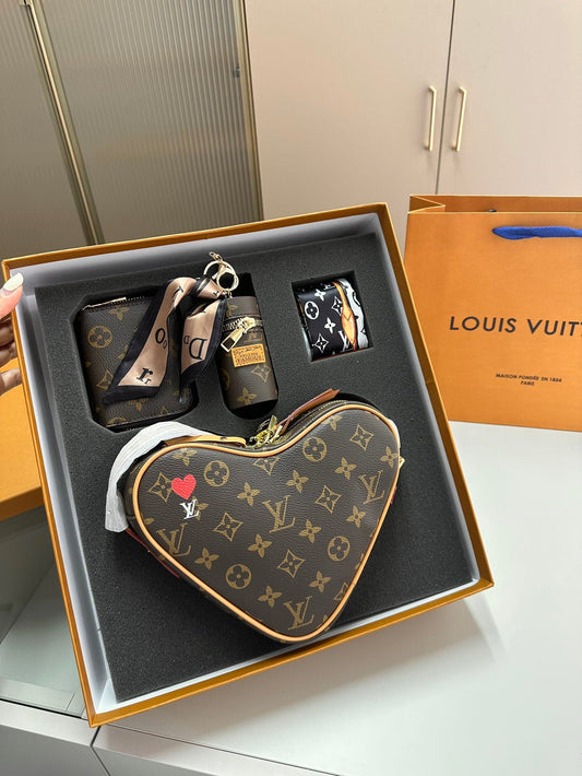 Herz Louis Vuitton 4-teiliges Set